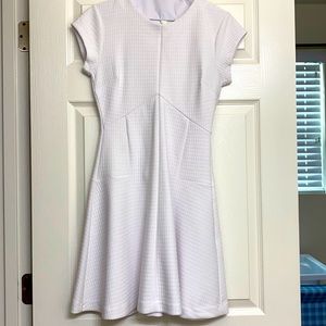 Size 0 white Banana Republic dress, brand new without tag, never worn.